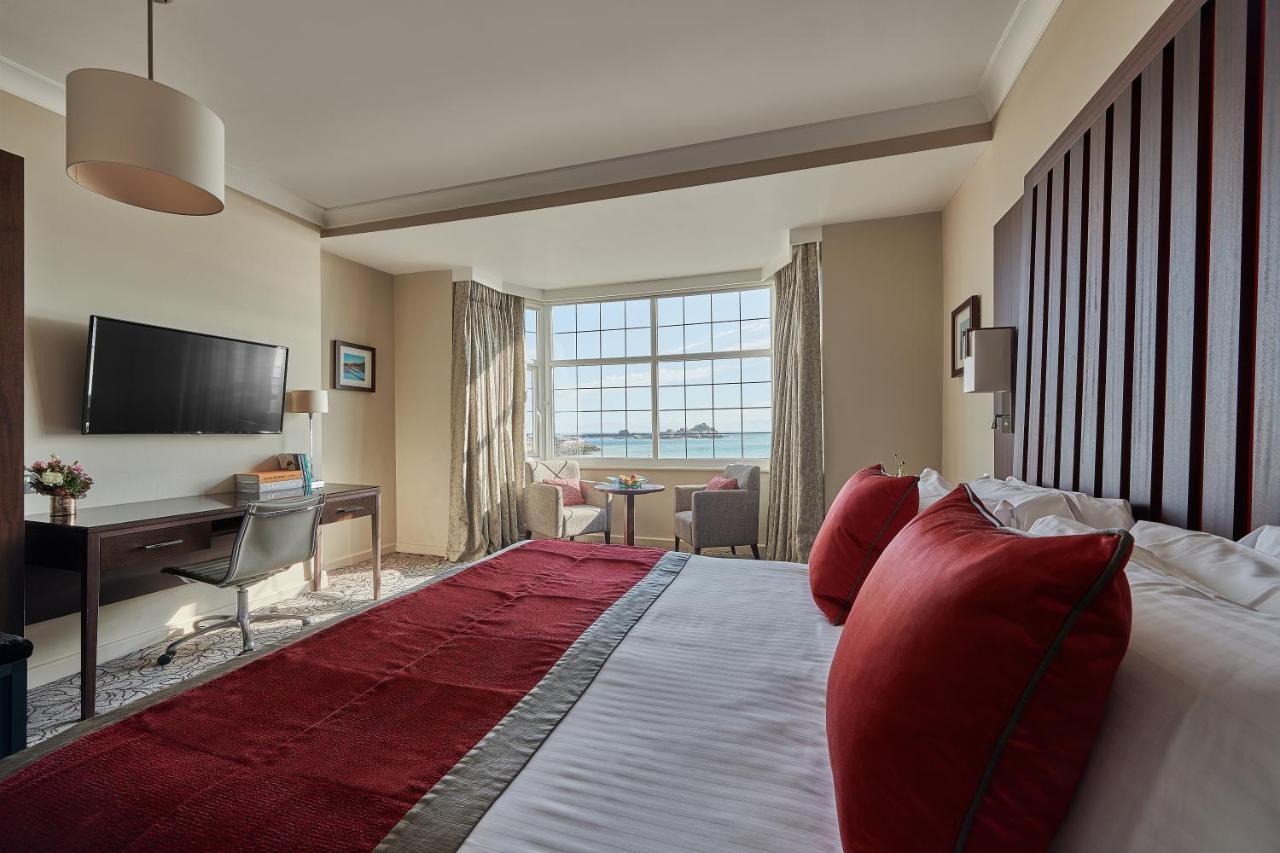 Grand Jersey Hotel And Spa Saint Helier Bagian luar foto A room at the hotel