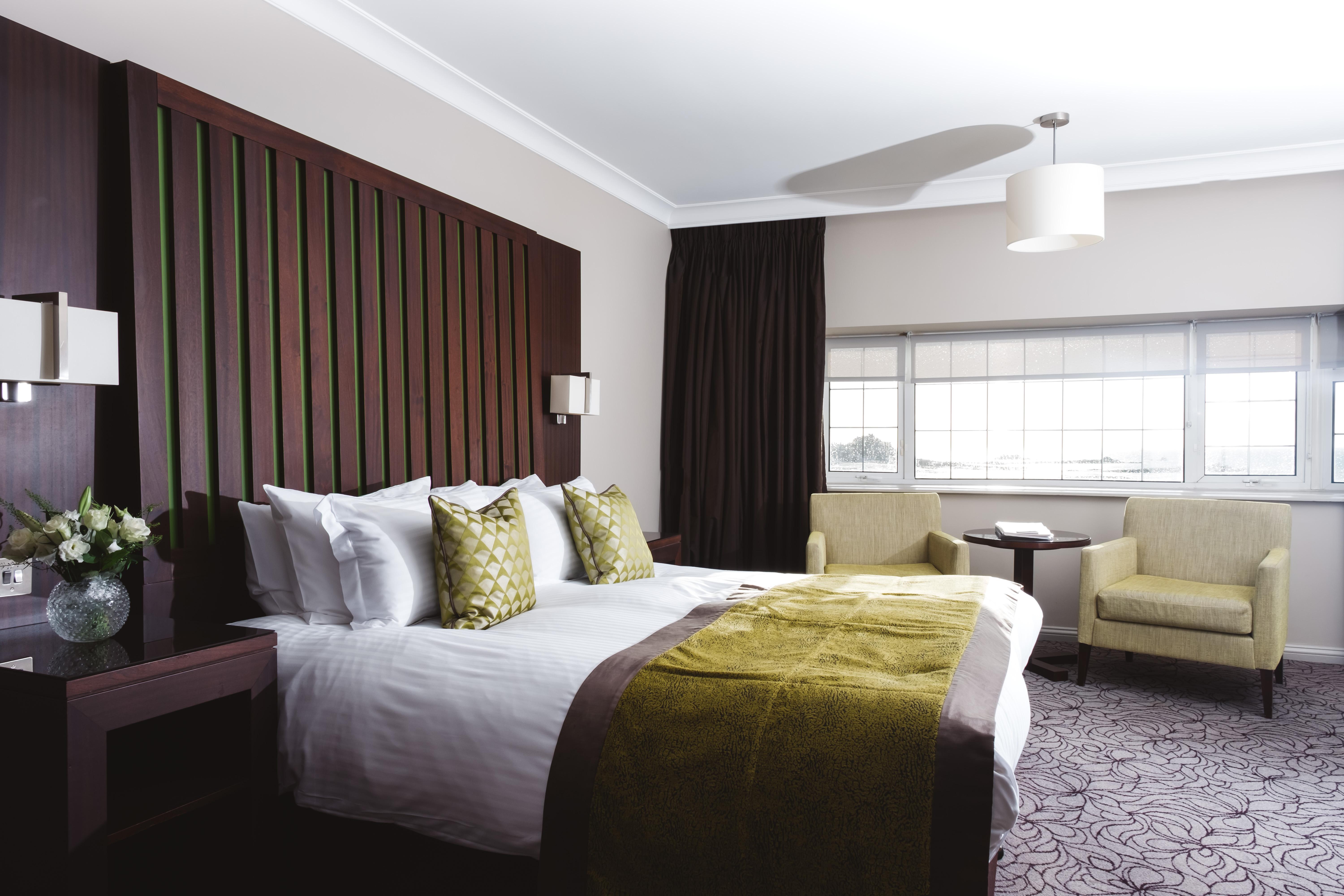 Grand Jersey Hotel And Spa Saint Helier Bagian luar foto A bedroom at the hotel