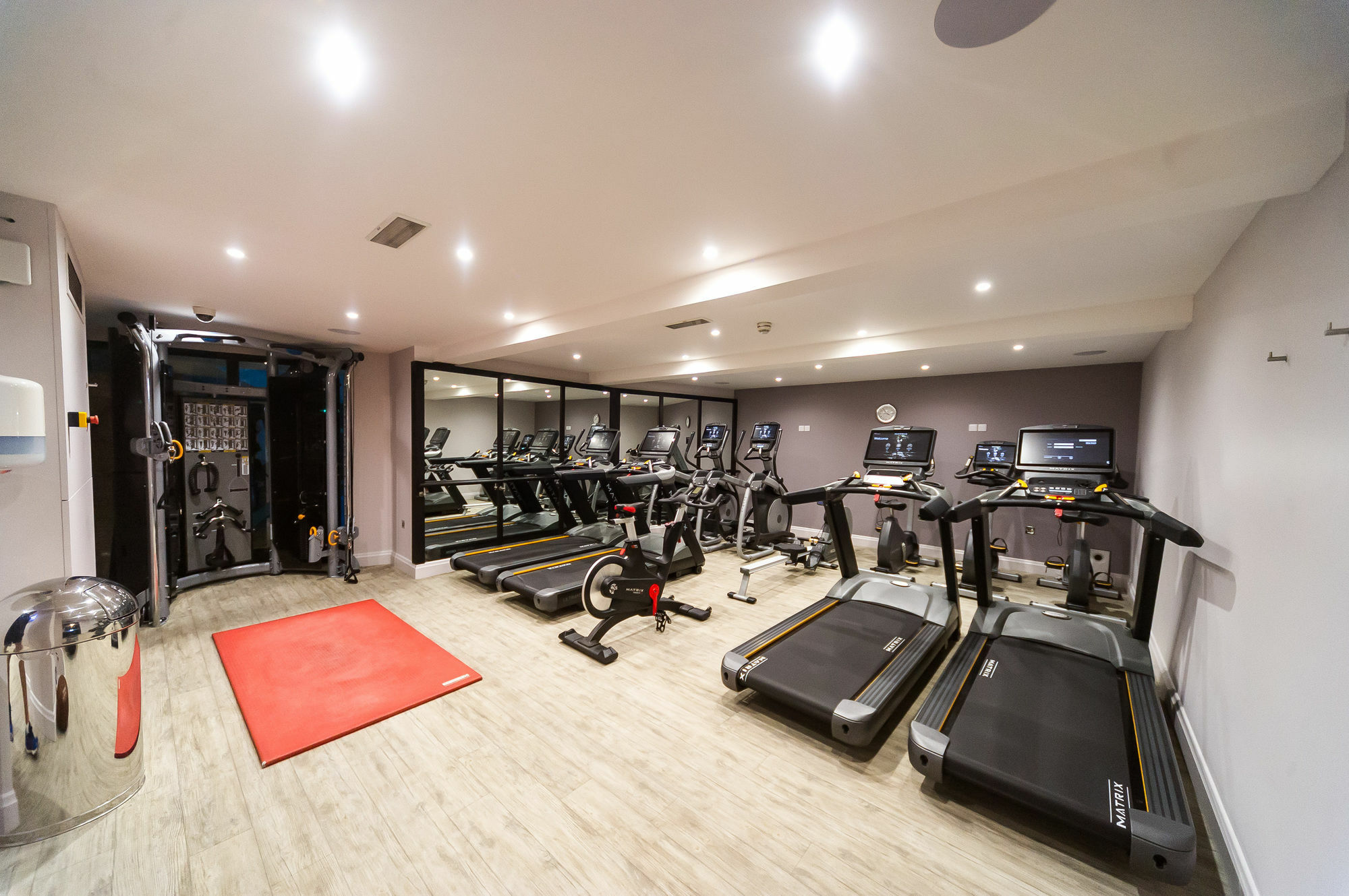 Grand Jersey Hotel And Spa Saint Helier Bagian luar foto The gym at the hotel